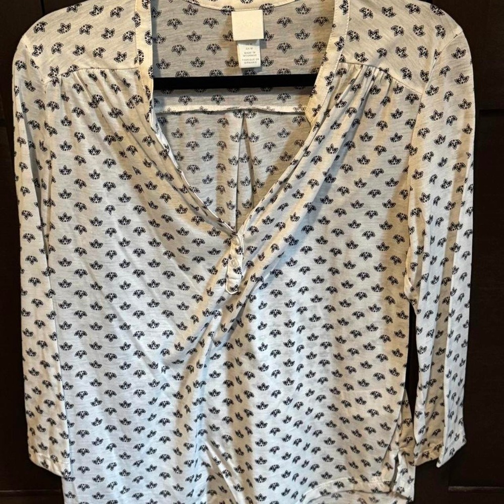 H&M White Blouse with Small Black Floral Print Size M